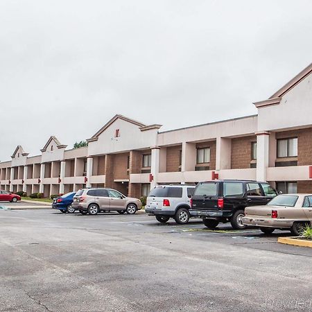 Red Roof Inn & Suites Mt Holly - Mcguire Afb Westampton Εξωτερικό φωτογραφία