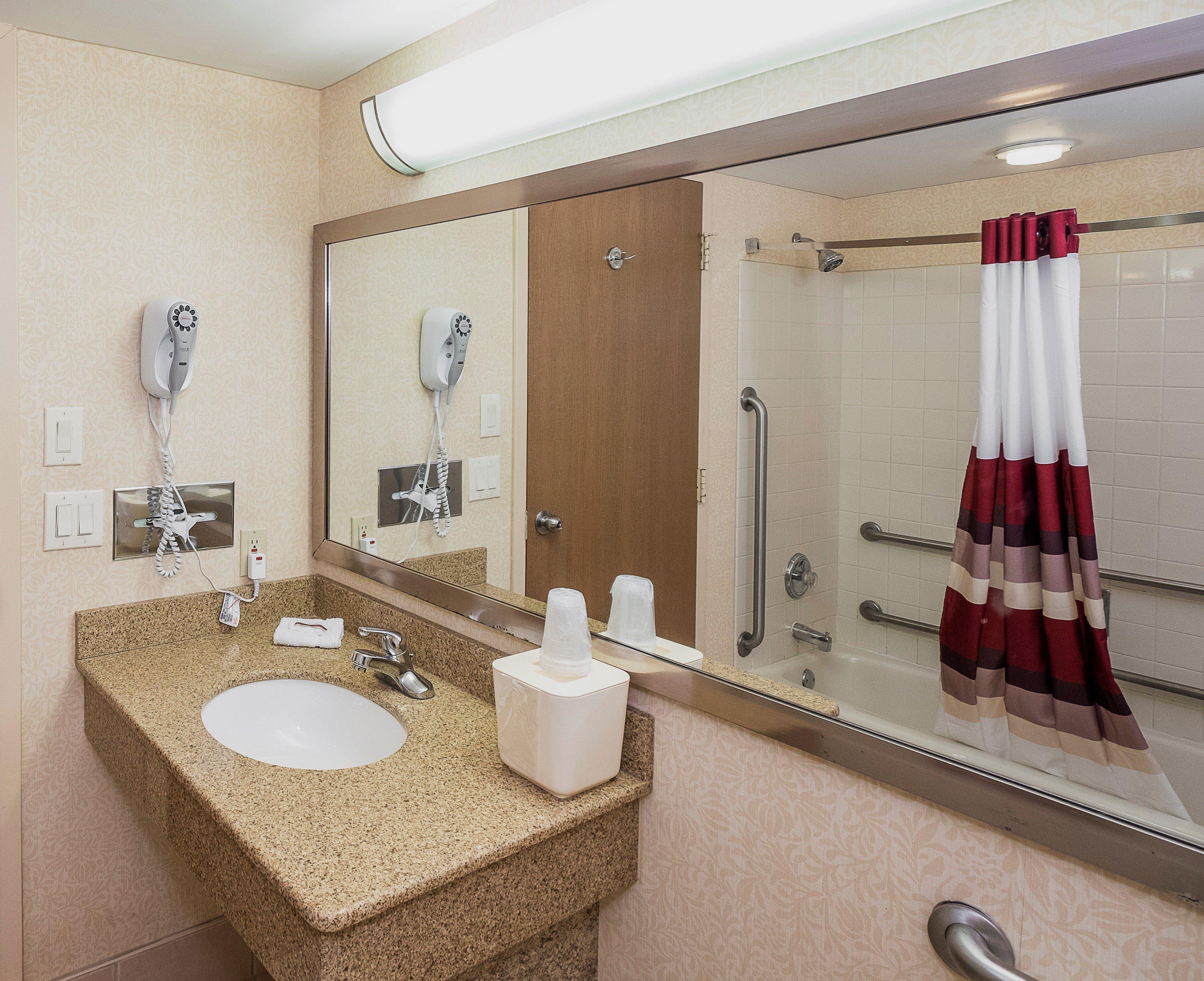 Red Roof Inn & Suites Mt Holly - Mcguire Afb Westampton Εξωτερικό φωτογραφία