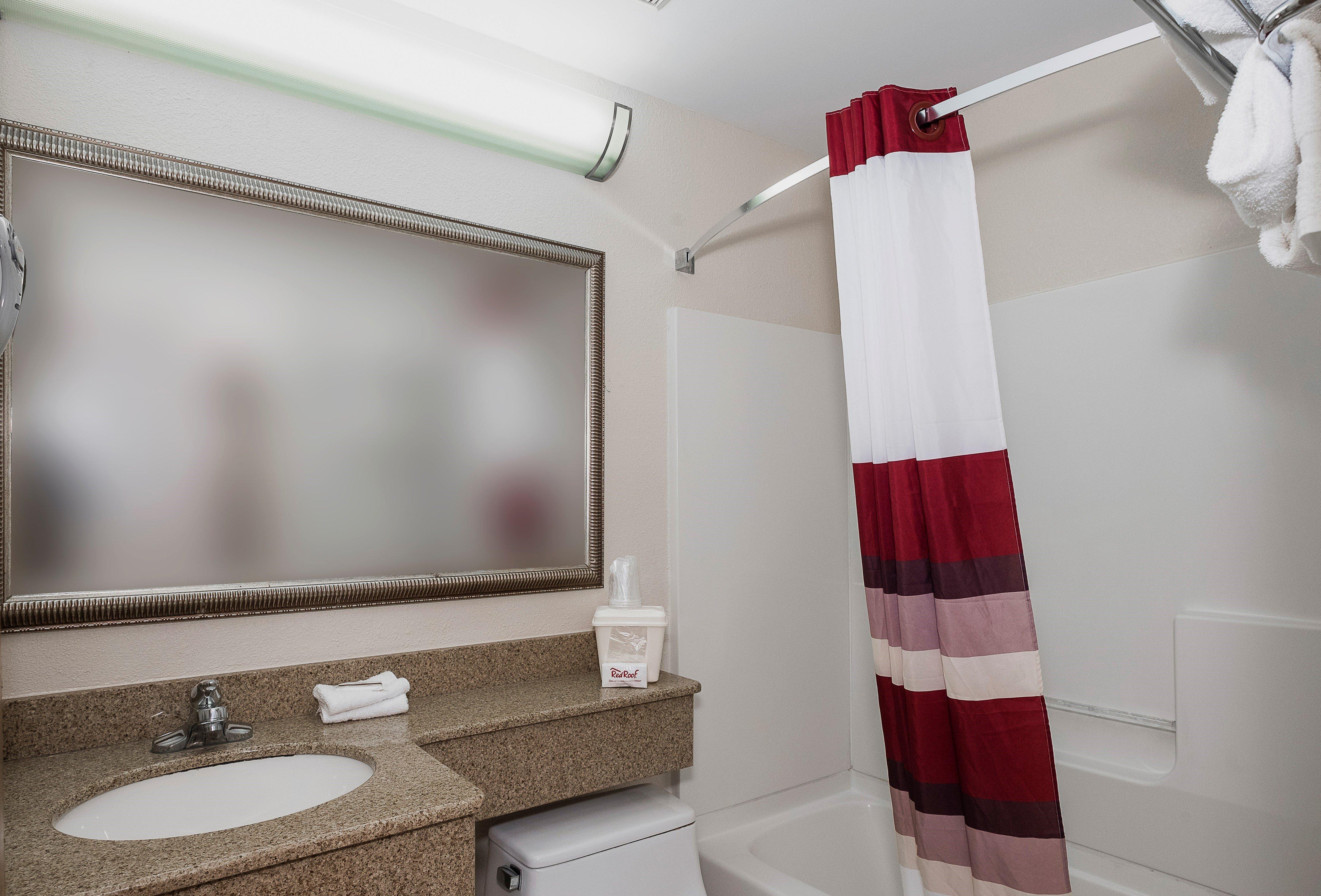 Red Roof Inn & Suites Mt Holly - Mcguire Afb Westampton Εξωτερικό φωτογραφία
