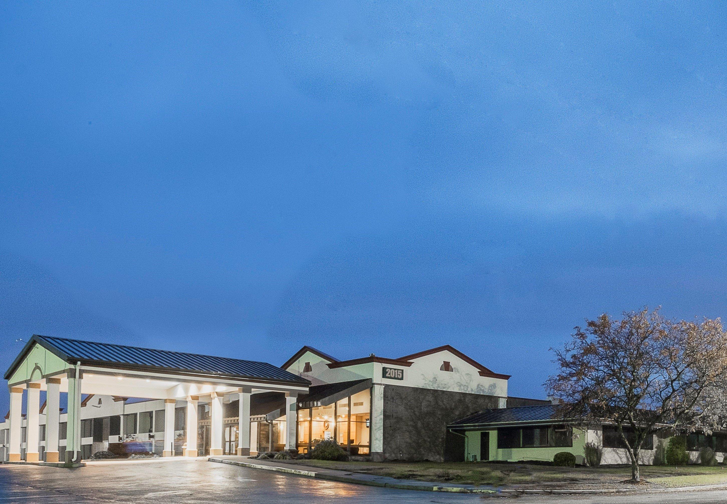 Red Roof Inn & Suites Mt Holly - Mcguire Afb Westampton Εξωτερικό φωτογραφία