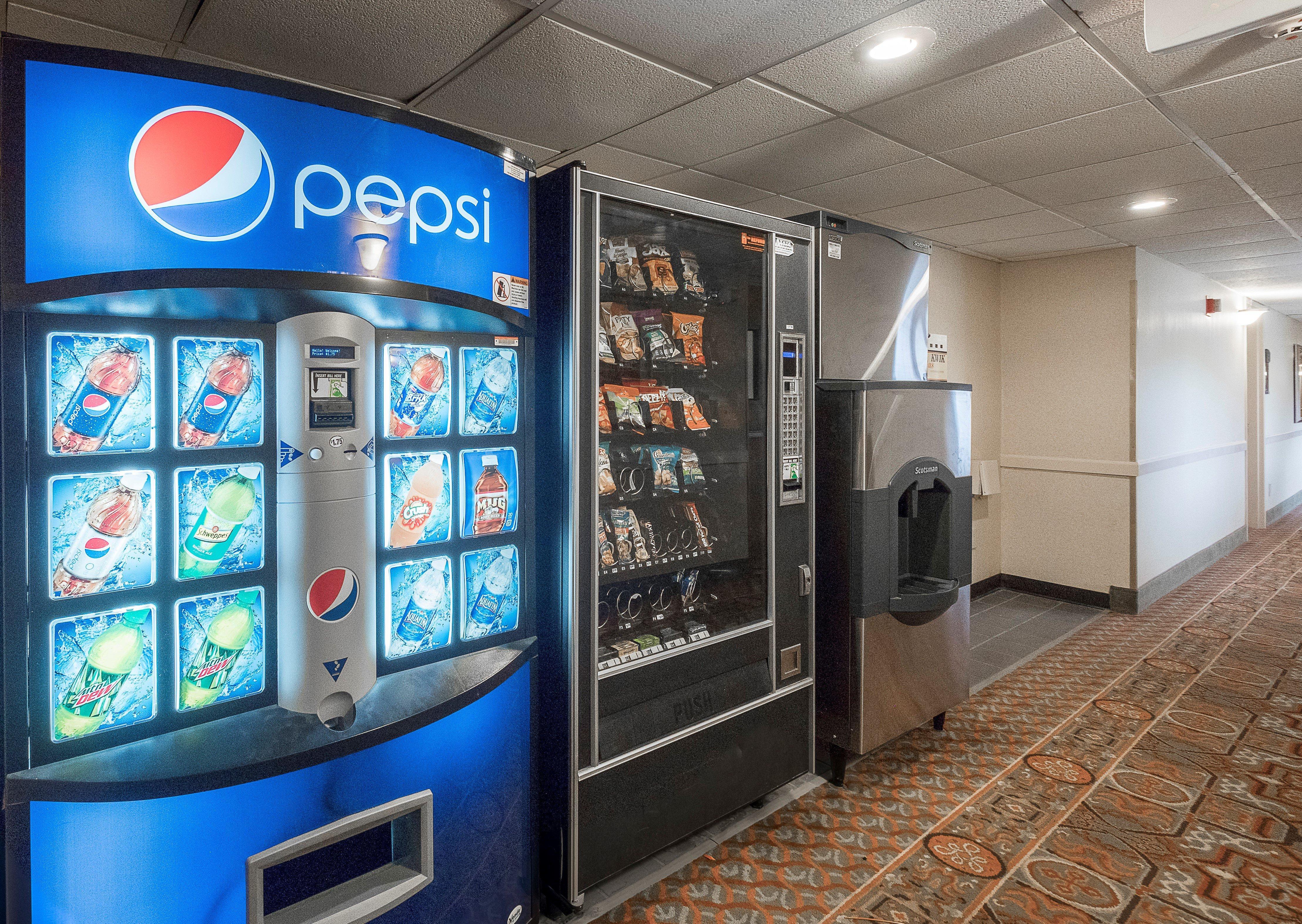 Red Roof Inn & Suites Mt Holly - Mcguire Afb Westampton Εξωτερικό φωτογραφία
