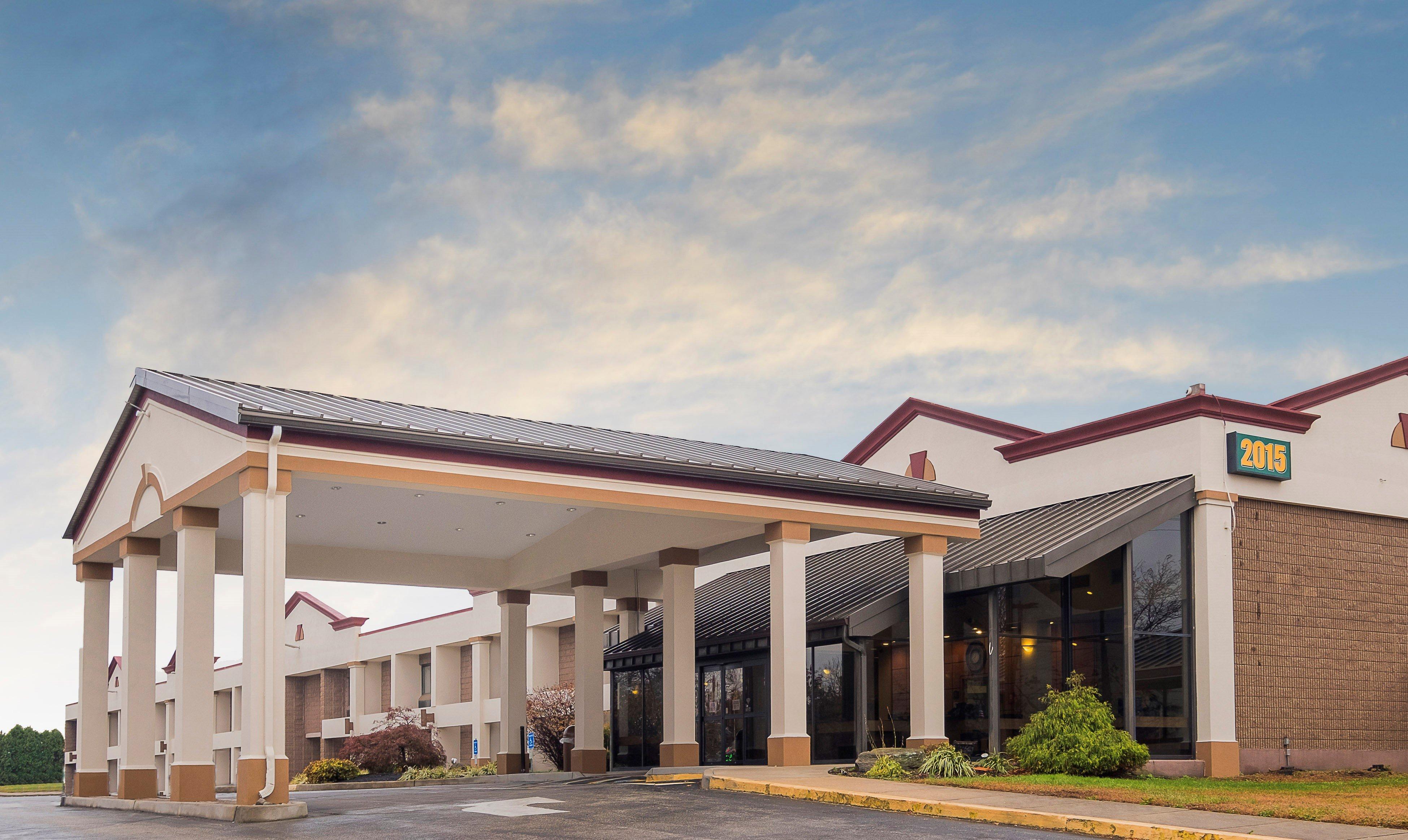 Red Roof Inn & Suites Mt Holly - Mcguire Afb Westampton Εξωτερικό φωτογραφία