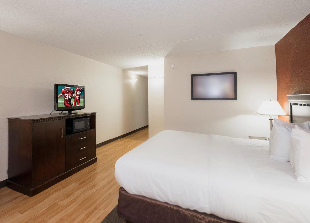 Red Roof Inn & Suites Mt Holly - Mcguire Afb Westampton Εξωτερικό φωτογραφία
