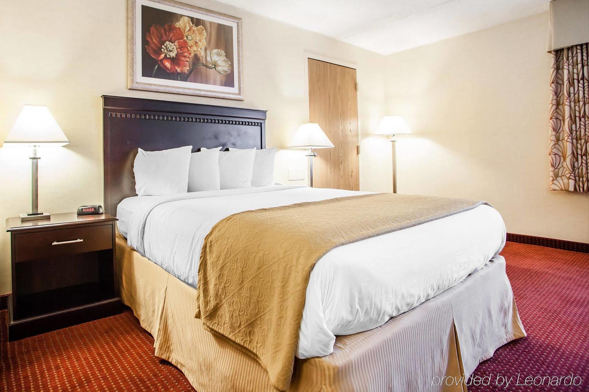 Red Roof Inn & Suites Mt Holly - Mcguire Afb Westampton Εξωτερικό φωτογραφία