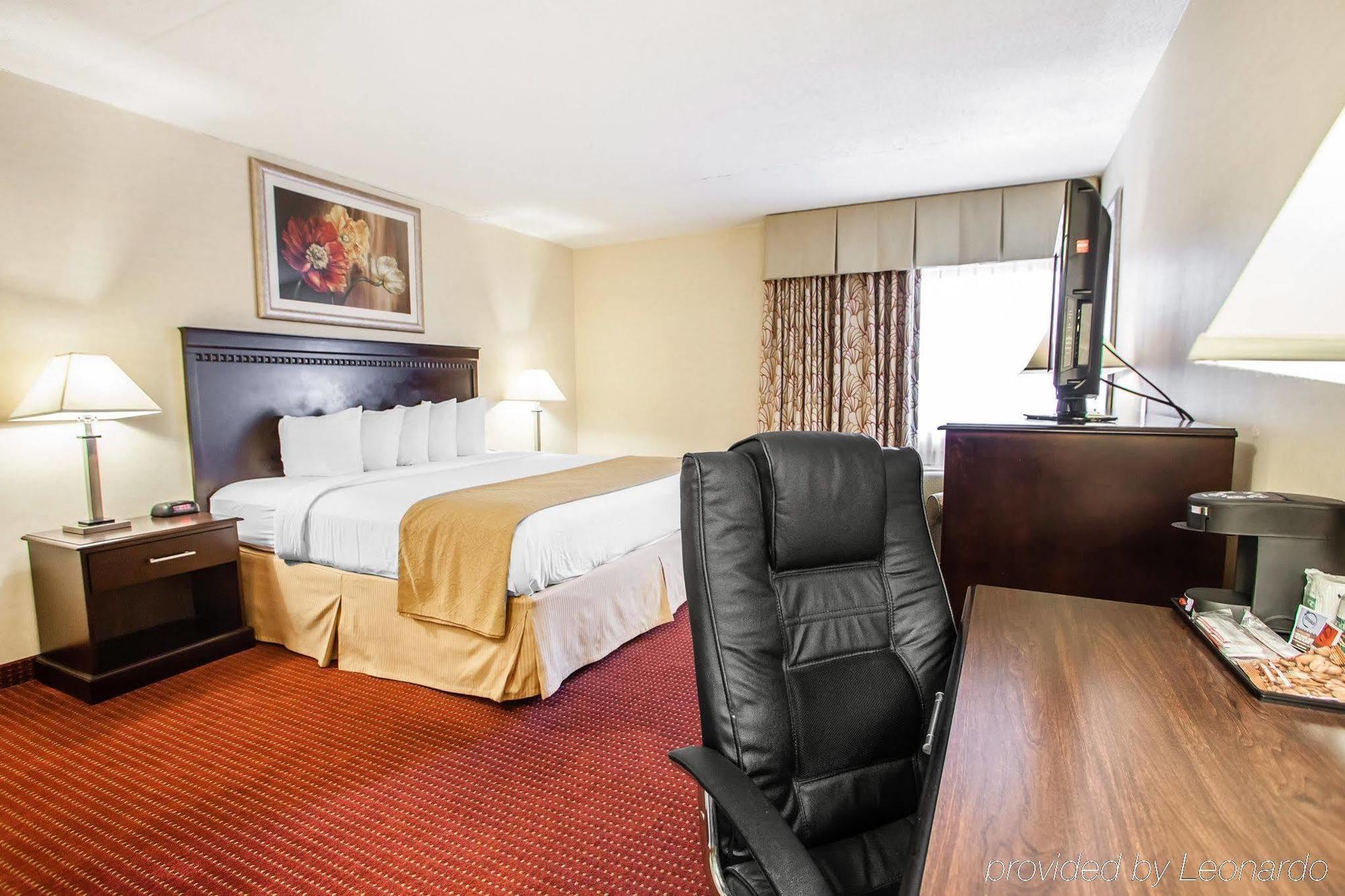 Red Roof Inn & Suites Mt Holly - Mcguire Afb Westampton Εξωτερικό φωτογραφία