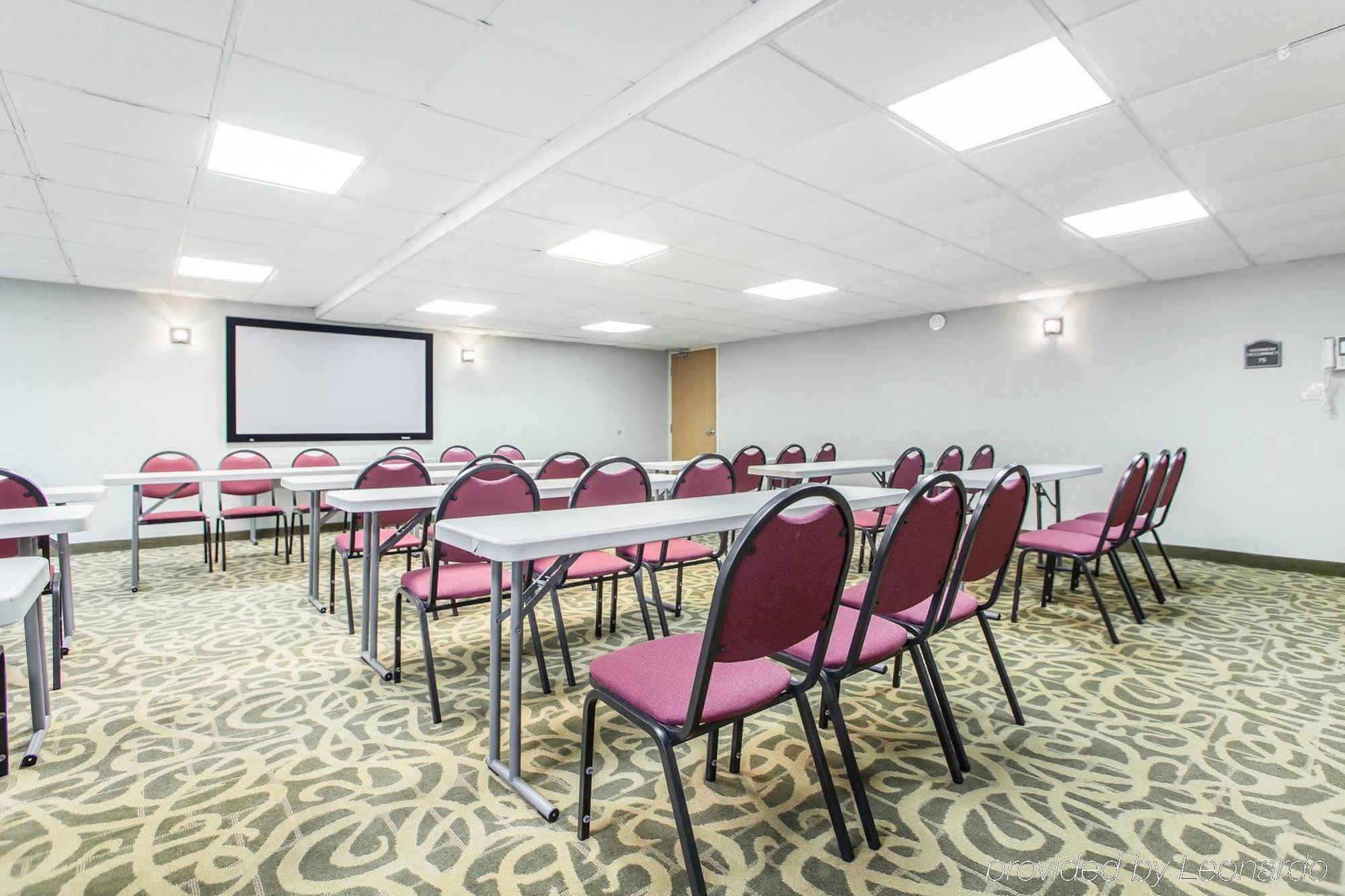 Red Roof Inn & Suites Mt Holly - Mcguire Afb Westampton Εξωτερικό φωτογραφία